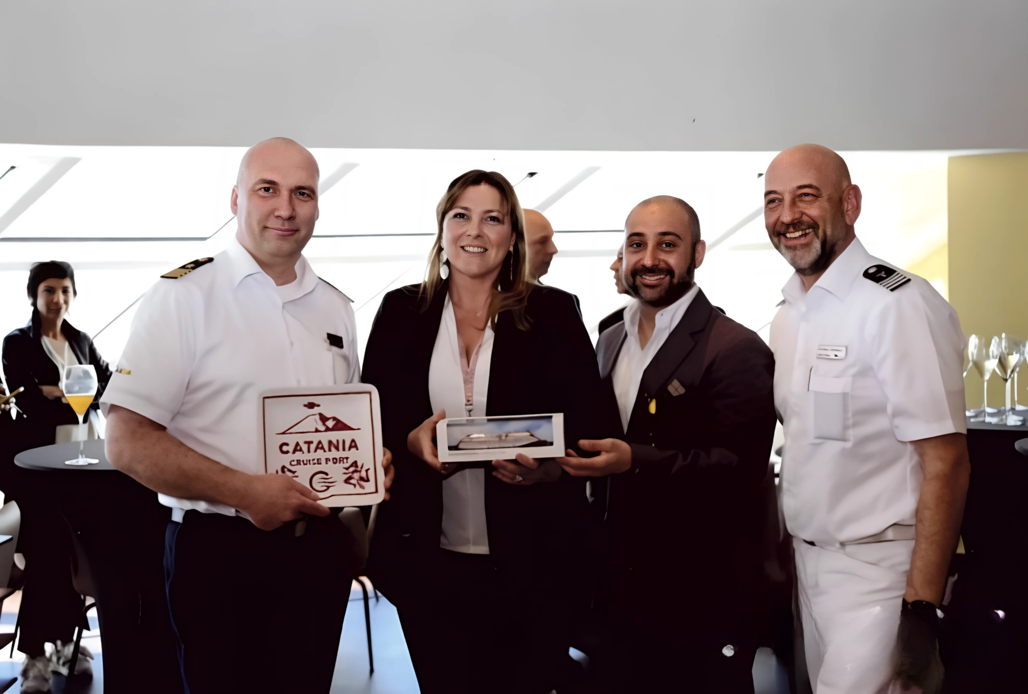 Maiden Call dell'AIDAdiva al Porto di Catania: Un Nuovo Traguardo per il Turismo Crocieristico Siciliano